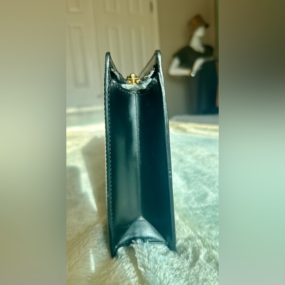 Louis Vuitton Black Epi Pouchette Homme Clutch - Picture 5 of 15